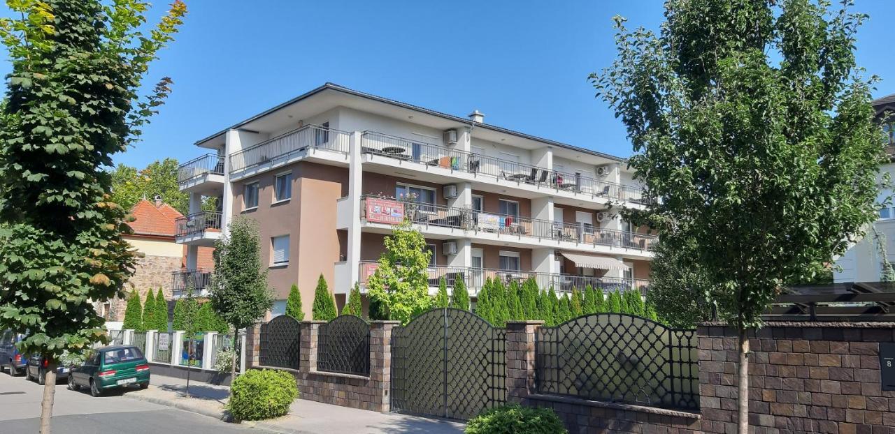 Riviera Wellness Apartman Siofok Exterior photo
