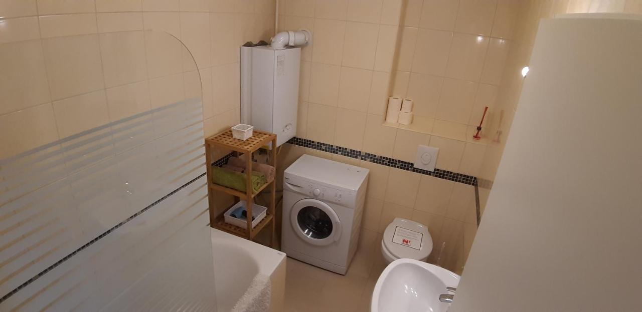 Riviera Wellness Apartman Siofok Exterior photo